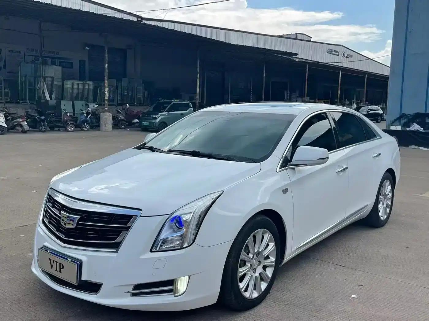 2017 Cadillac XTS 28T Elite — миниатюра 1
