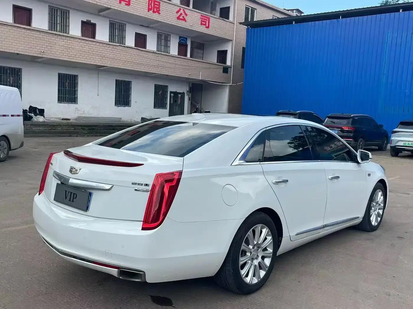 2017 Cadillac XTS 28T Elite — миниатюра 5