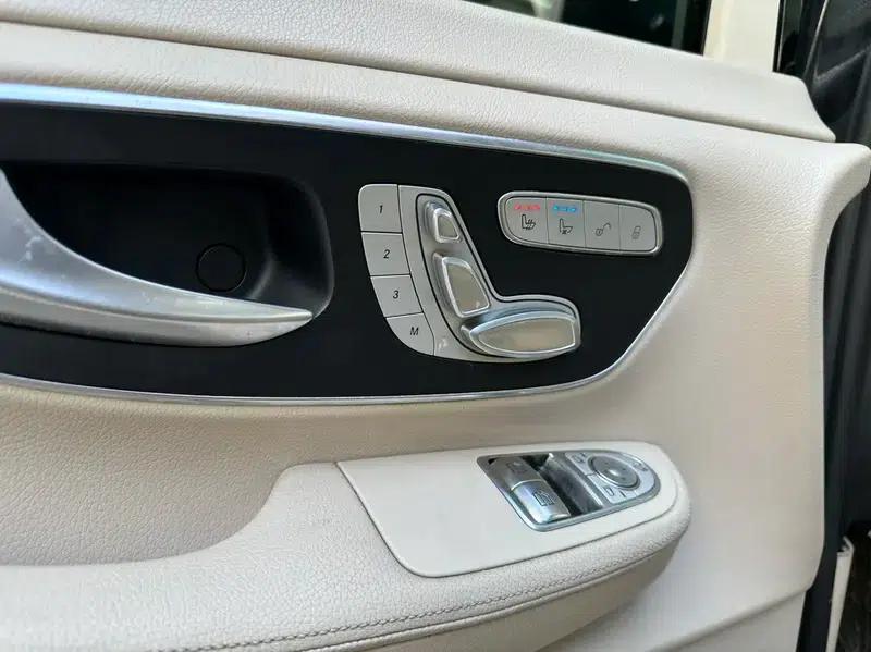 Mercedes-Benz V-Class 2018 V 260 L Premium Extended Edition (China V Emission Standard) — миниатюра 12