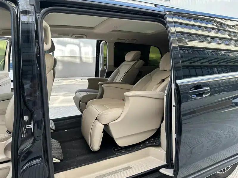 Mercedes-Benz V-Class 2018 V 260 L Premium Extended Edition (China V Emission Standard) — миниатюра 14