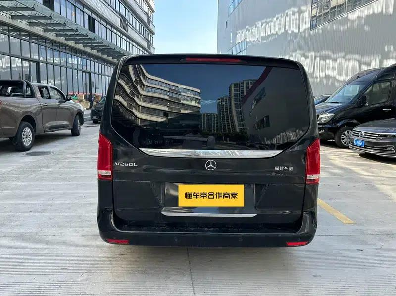 Mercedes-Benz V-Class 2018 V 260 L Premium Extended Edition (China V Emission Standard) — миниатюра 5