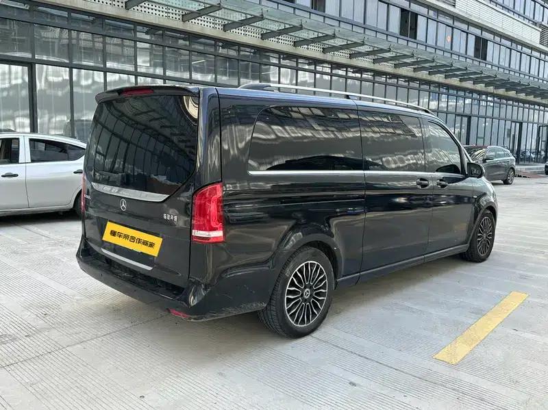 Mercedes-Benz V-Class 2018 V 260 L Premium Extended Edition (China V Emission Standard) — миниатюра 6