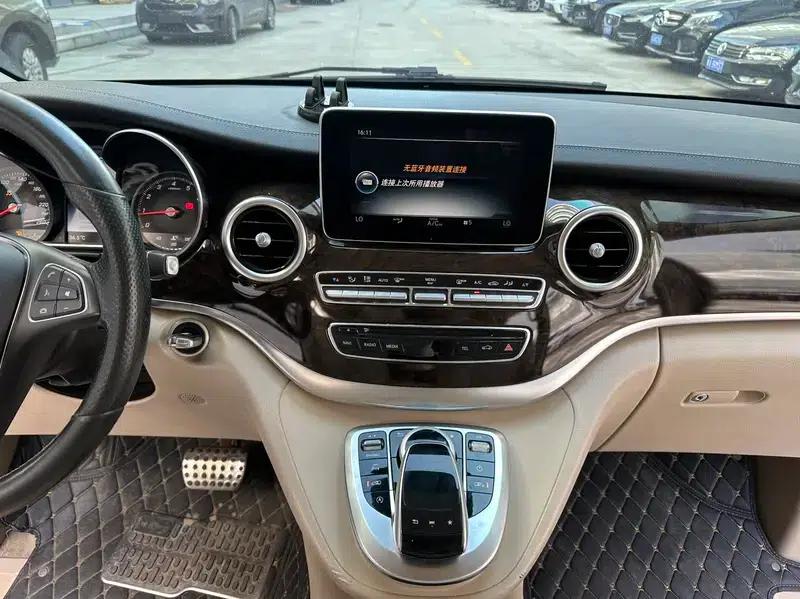 Mercedes-Benz V-Class 2018 V 260 L Premium Extended Edition (China V Emission Standard) — миниатюра 9