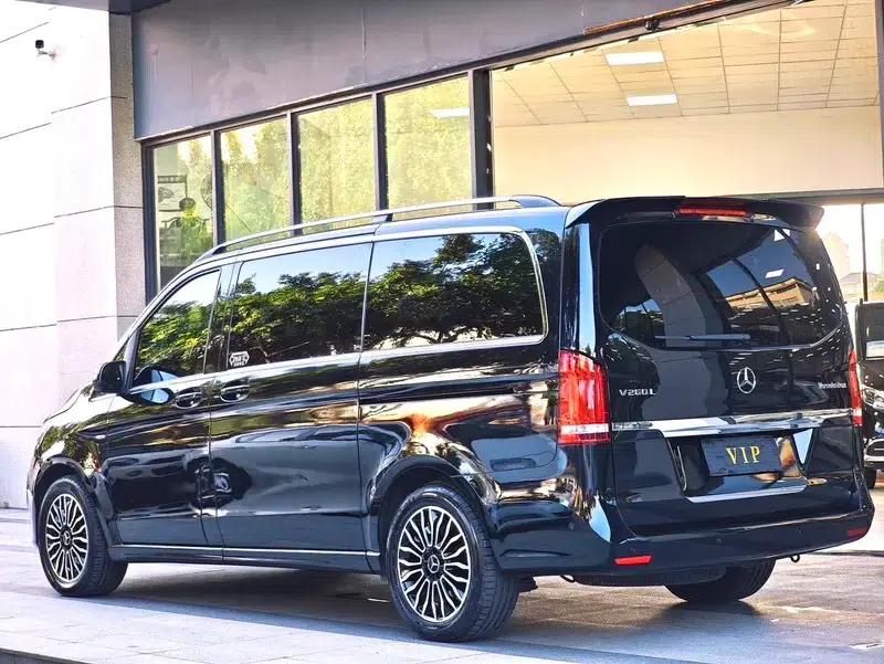 Mercedes-Benz V-Class 2017 V 260 Premium Edition — миниатюра 3