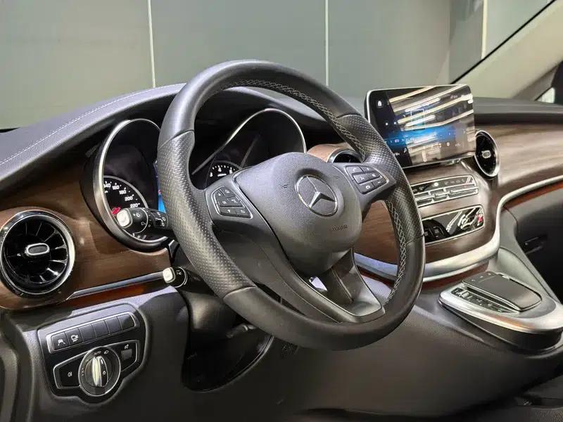 Mercedes-Benz V-Class 2021 V 260 L Long Wheelbase Luxury Edition — миниатюра 12