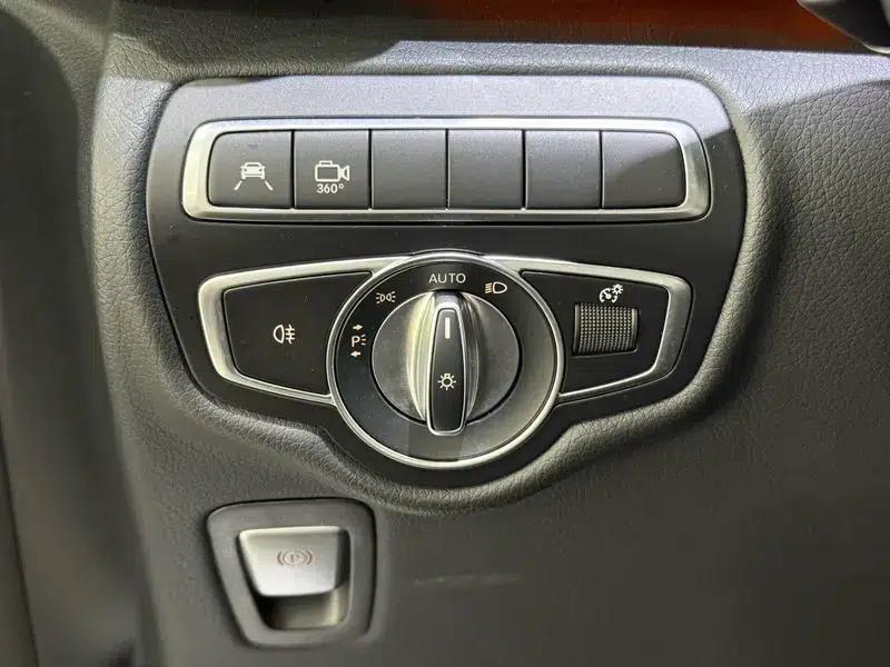 Mercedes-Benz V-Class 2021 V 260 L Long Wheelbase Luxury Edition — миниатюра 14