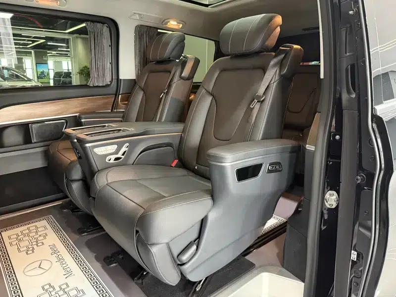 Mercedes-Benz V-Class 2021 V 260 L Long Wheelbase Luxury Edition — миниатюра 17