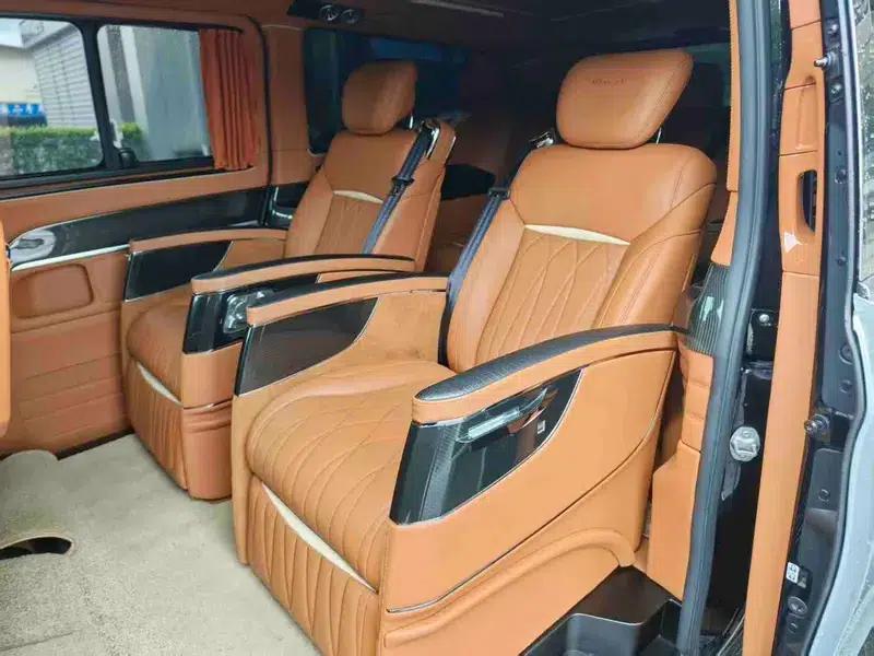 Mercedes-Benz V-Class 2022 V 260 L Long Wheelbase Premium Edition — миниатюра 8