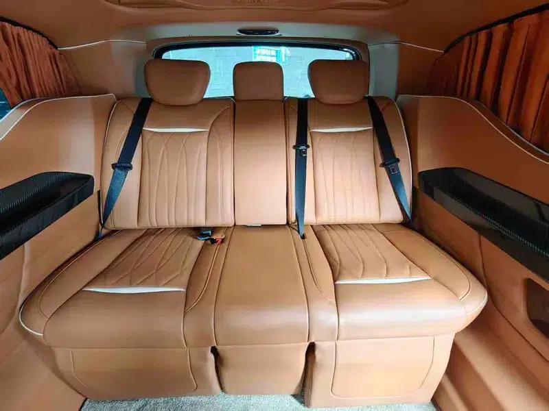 Mercedes-Benz V-Class 2022 V 260 L Long Wheelbase Premium Edition — миниатюра 9