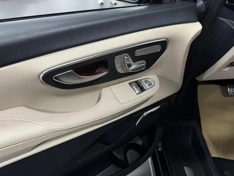 Mercedes-Benz V-Class 2022 V 260 L Long Wheelbase Luxury Edition — миниатюра 14
