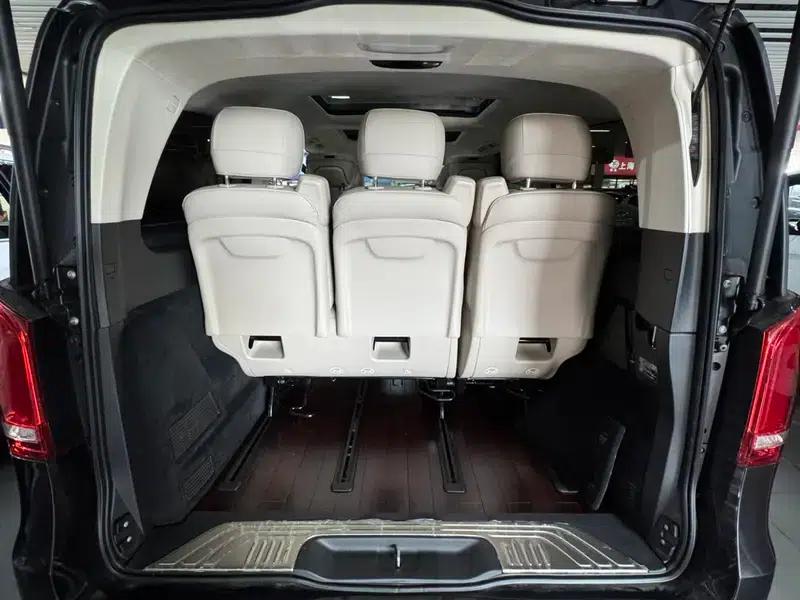 Mercedes-Benz V-Class 2022 V 260 L Long Wheelbase Luxury Edition — миниатюра 15
