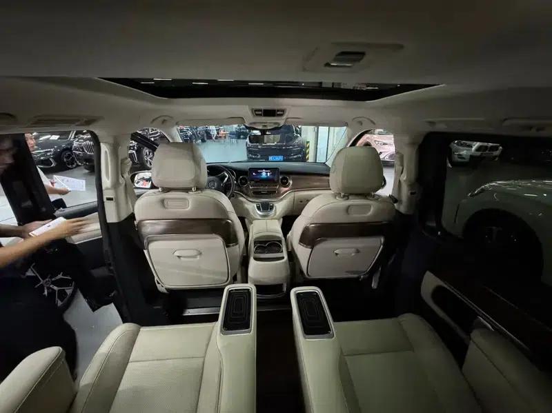 Mercedes-Benz V-Class 2022 V 260 L Long Wheelbase Luxury Edition — миниатюра 8