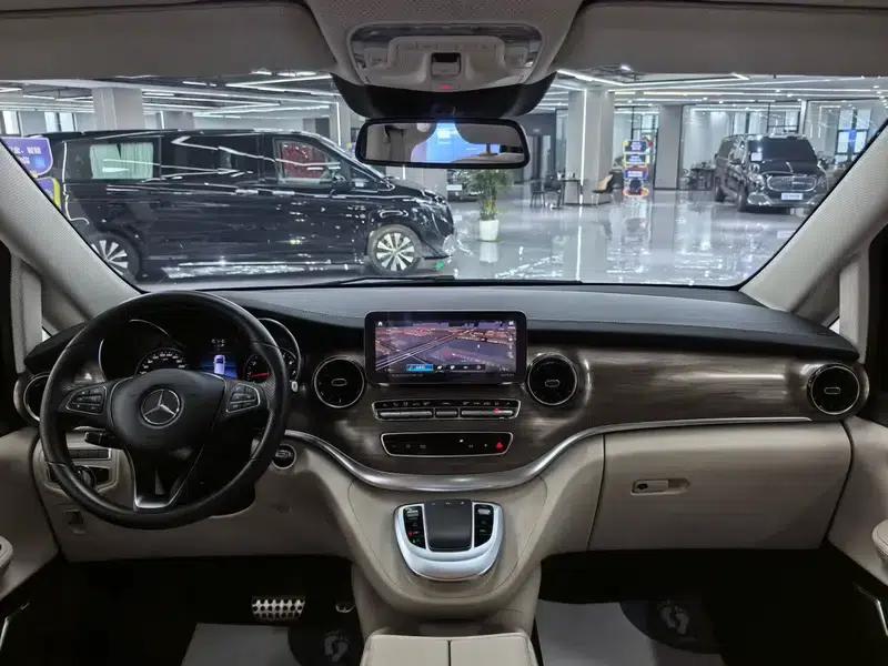 Mercedes-Benz V-Class 2022 V 260 Premium Edition — миниатюра 8