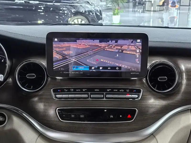 Mercedes-Benz V-Class 2022 V 260 Premium Edition — миниатюра 9