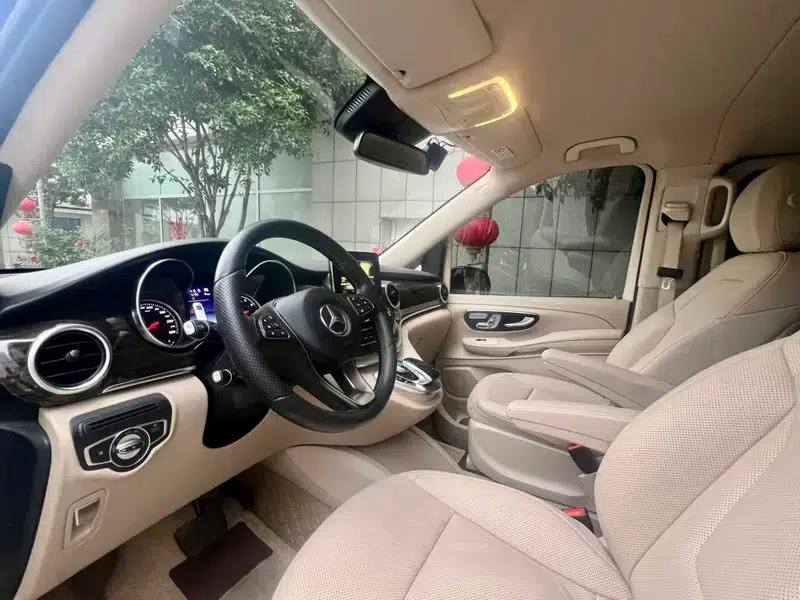 Mercedes-Benz V-Class 2017 V 260 Navigator Edition — миниатюра 14