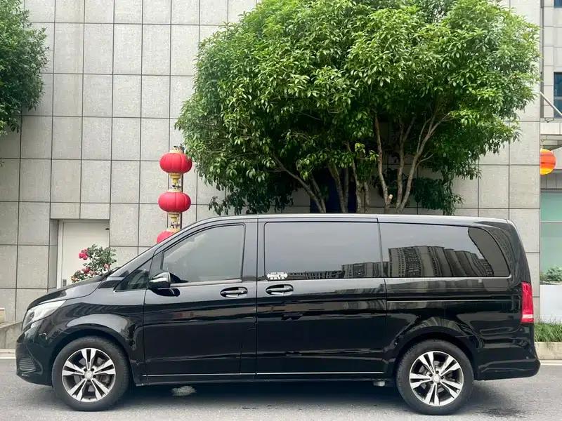 Mercedes-Benz V-Class 2017 V 260 Navigator Edition — миниатюра 4
