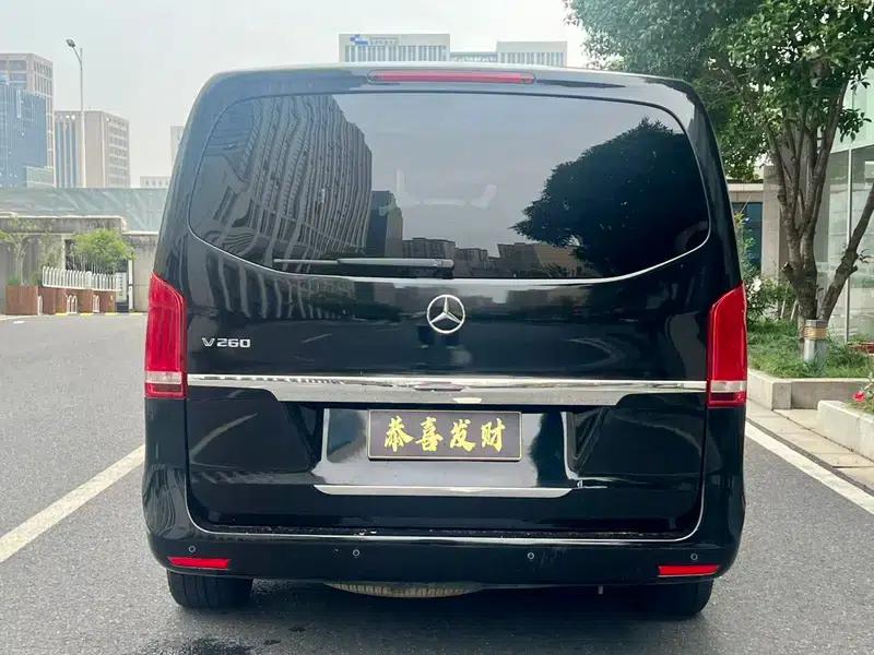 Mercedes-Benz V-Class 2017 V 260 Navigator Edition — миниатюра 6
