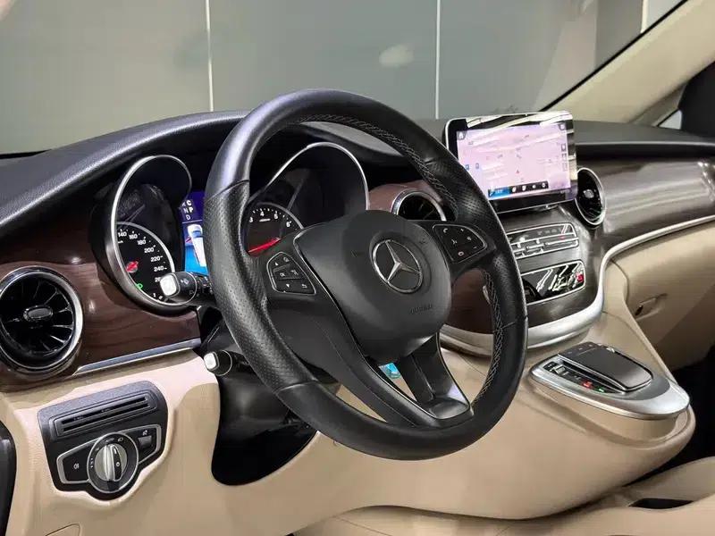 Mercedes-Benz V-Class 2021 V 260 Navigator Edition — миниатюра 14