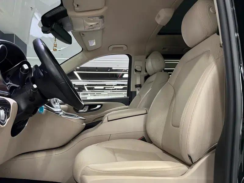 Mercedes-Benz V-Class 2021 V 260 Navigator Edition — миниатюра 18