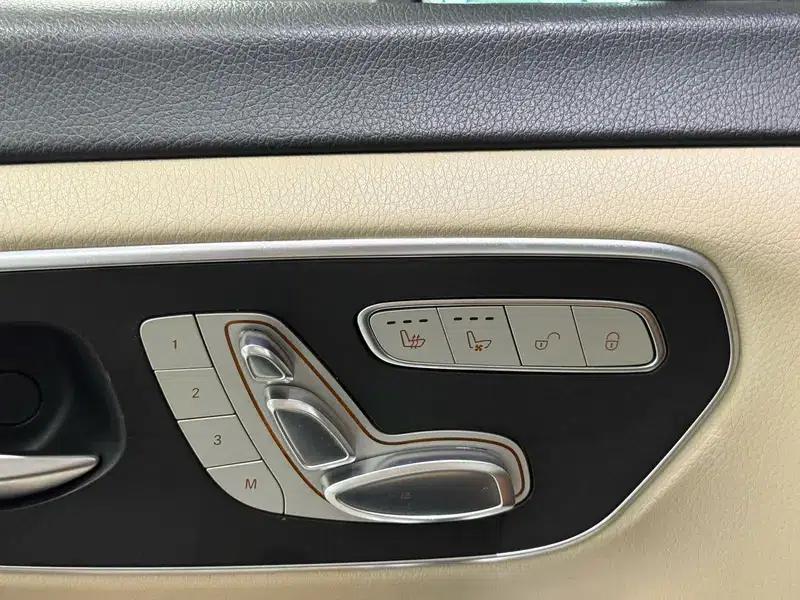 Mercedes-Benz V-Class 2021 V 260 Navigator Edition — миниатюра 6