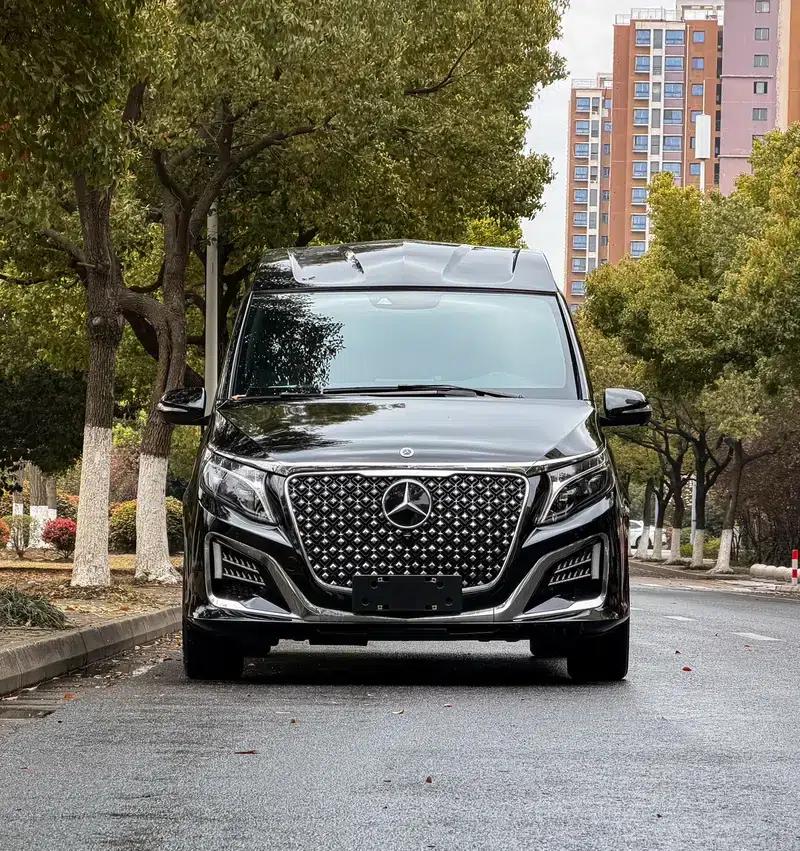 Mercedes-Benz V-Class 2022 V 260 L Long Wheelbase Luxury Edition — миниатюра 2