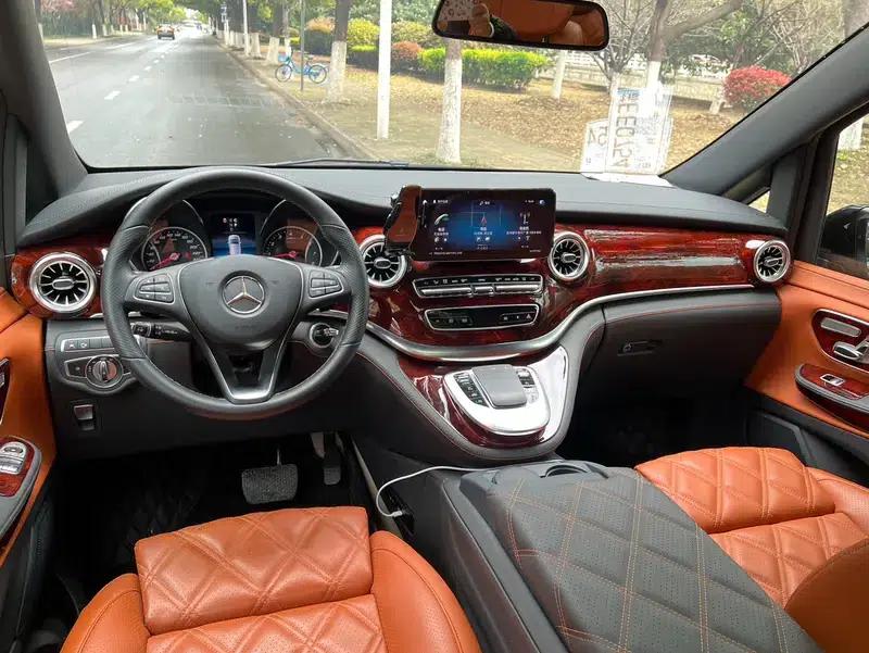 Mercedes-Benz V-Class 2022 V 260 L Long Wheelbase Luxury Edition — миниатюра 13