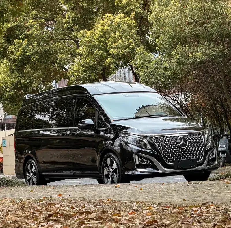 Mercedes-Benz V-Class 2022 V 260 L Long Wheelbase Luxury Edition — миниатюра 3