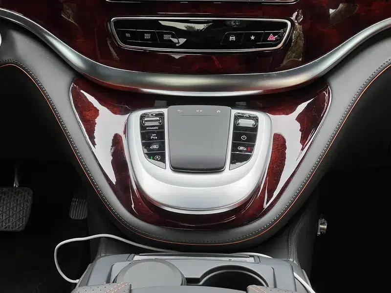 Mercedes-Benz V-Class 2022 V 260 L Long Wheelbase Luxury Edition — миниатюра 7