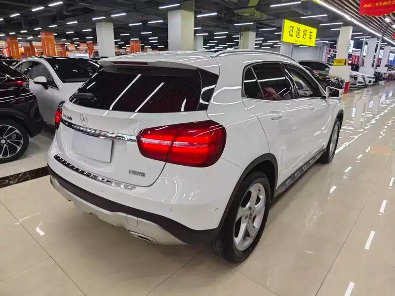 2019 Mercedes-Benz GLA 200 Dynamic — миниатюра 6