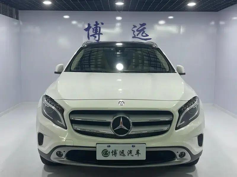 2015 Mercedes-Benz GLA 220 4MATIC Luxury — миниатюра 2