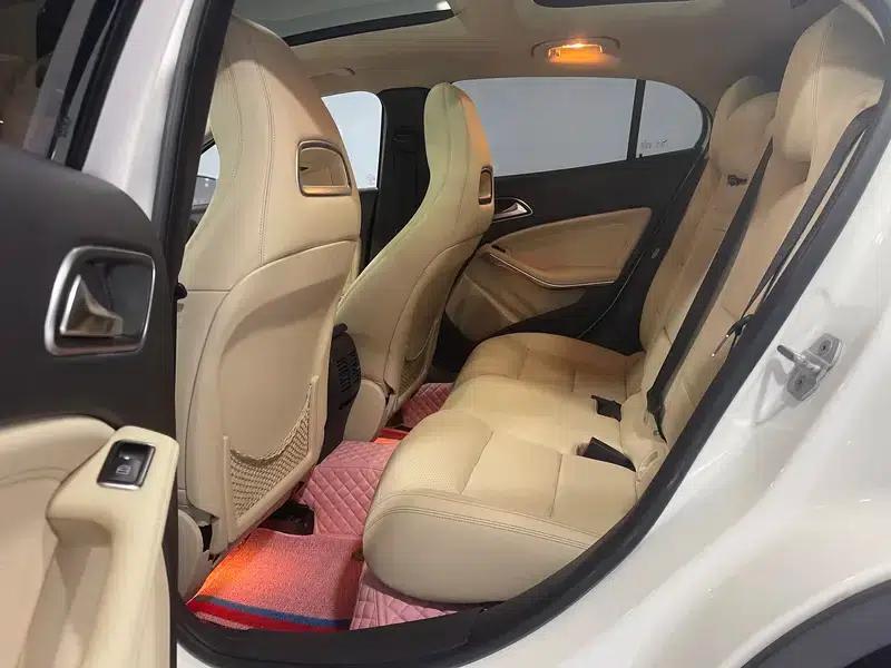 2015 Mercedes-Benz GLA 220 4MATIC Luxury — миниатюра 9