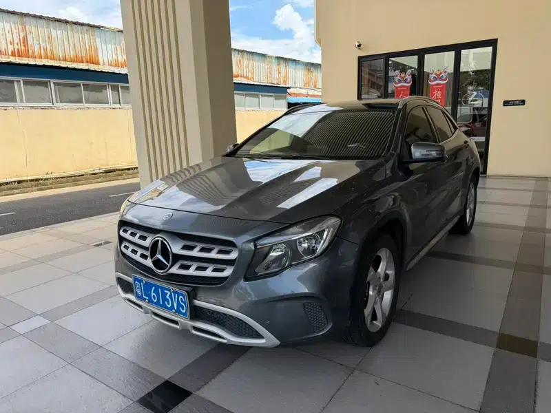 2019 Mercedes-Benz GLA 200 Dynamic — миниатюра 1