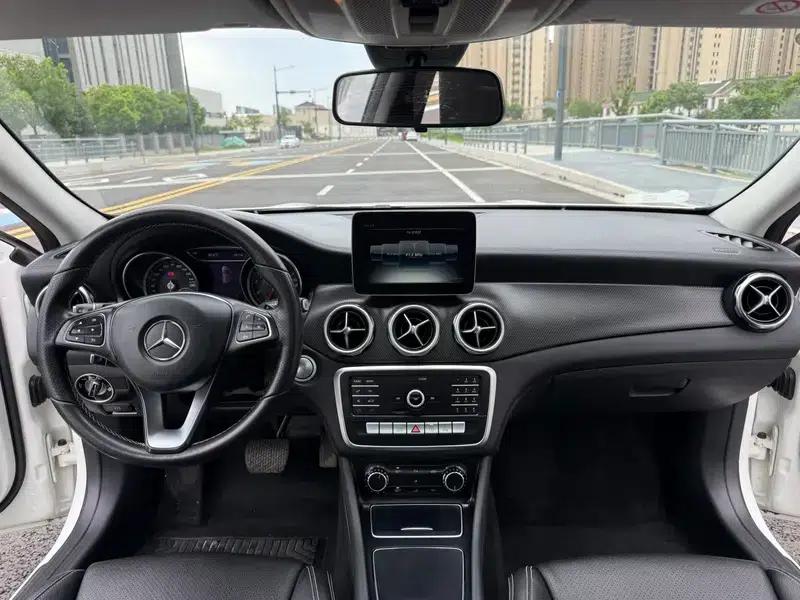 2018 Mercedes-Benz GLA 200 Fashion Edition — миниатюра 13
