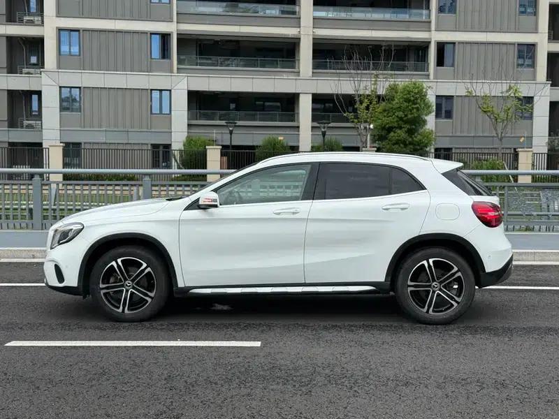 2018 Mercedes-Benz GLA 200 Fashion Edition — миниатюра 4