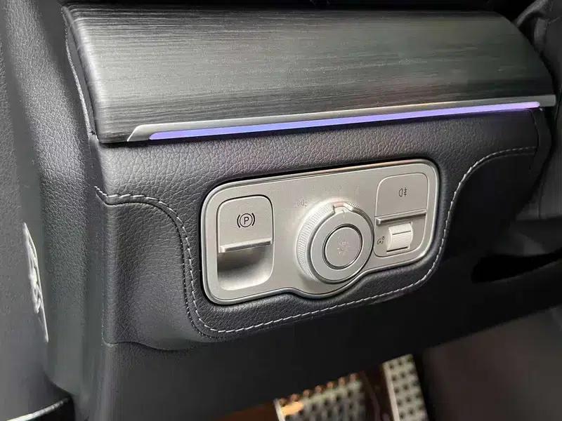 Mercedes-Benz GLS 2025 3.0T Automatic 4WD 7-Seater (Parallel Import) — миниатюра 16