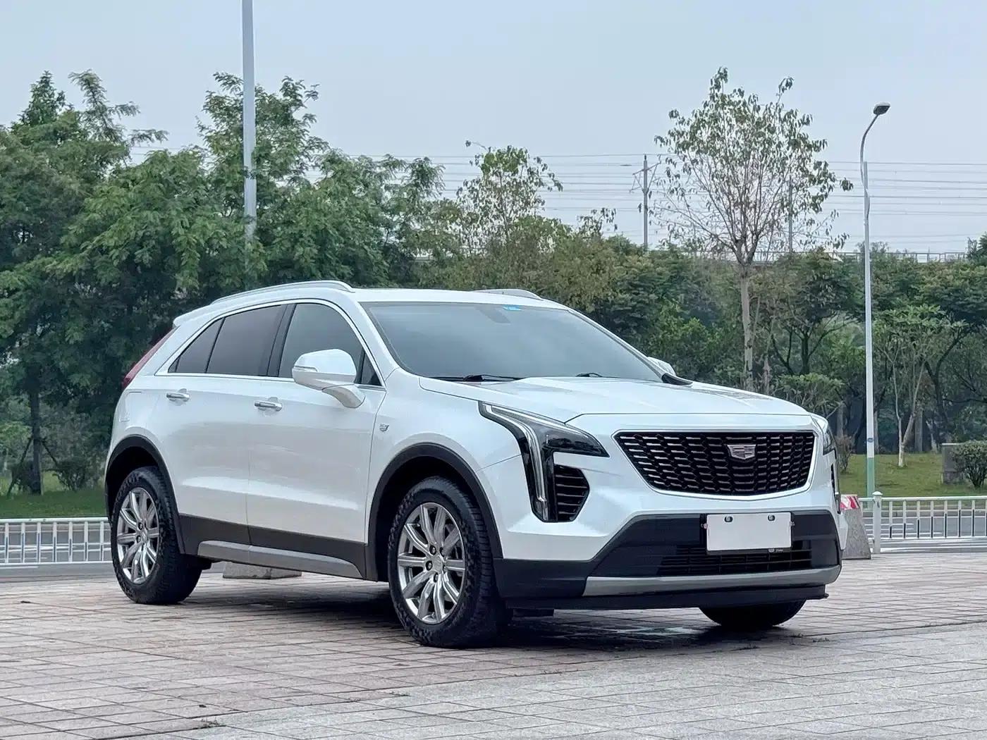Cadillac XT4 2020 28T Two-Wheel Drive Premium Edition — миниатюра 3