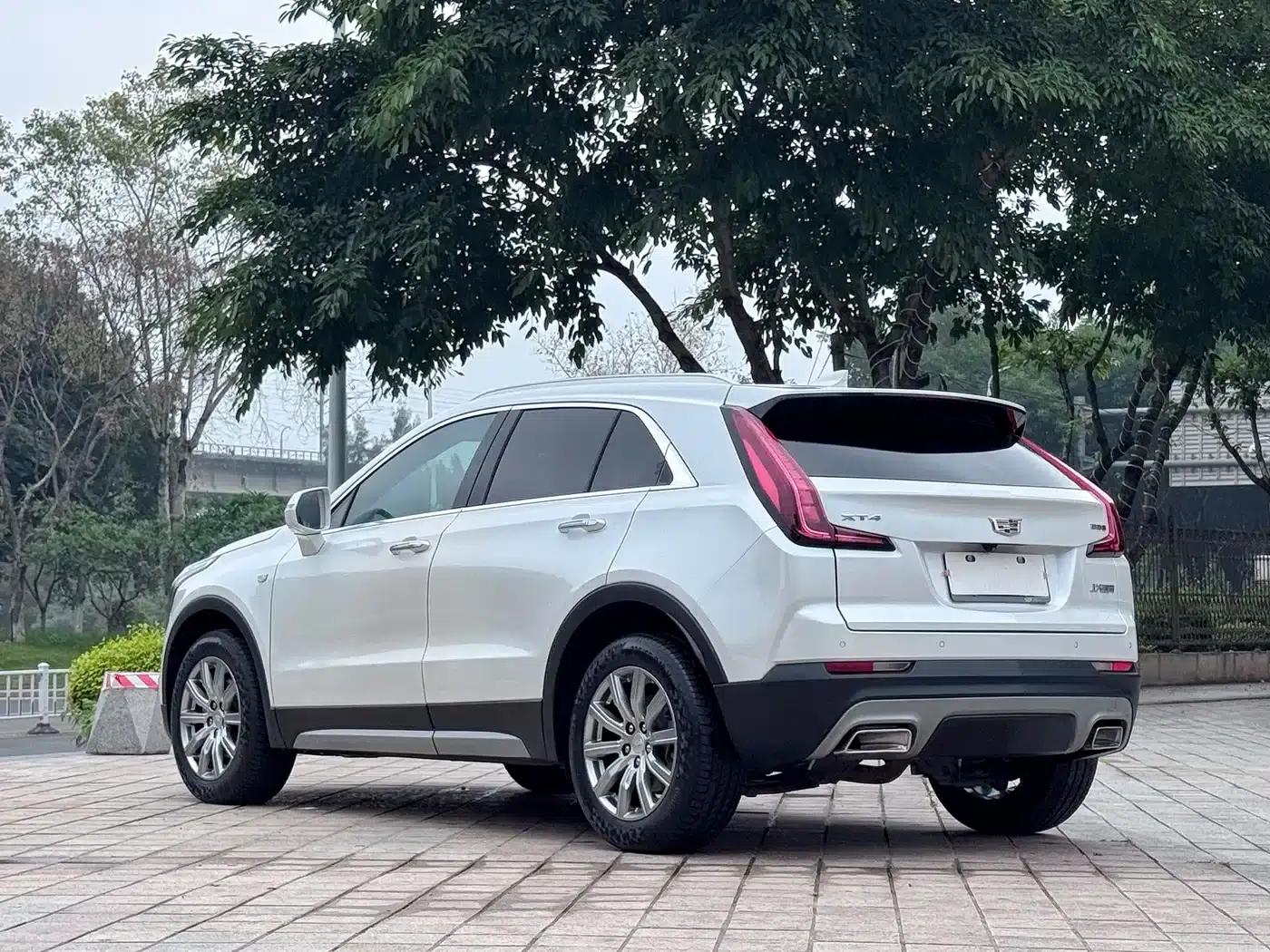 Cadillac XT4 2020 28T Two-Wheel Drive Premium Edition — миниатюра 4