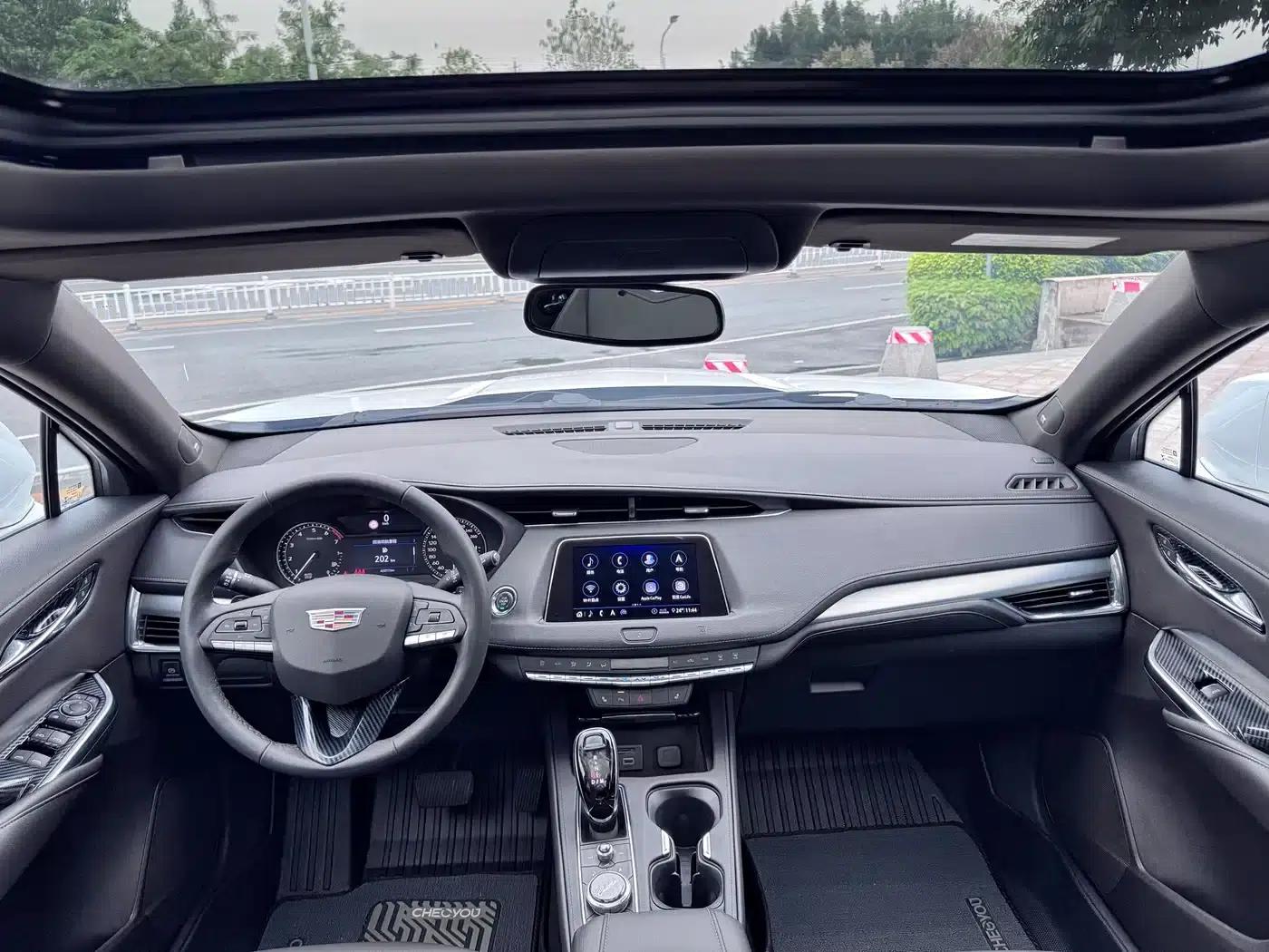 Cadillac XT4 2020 28T Two-Wheel Drive Premium Edition — миниатюра 8