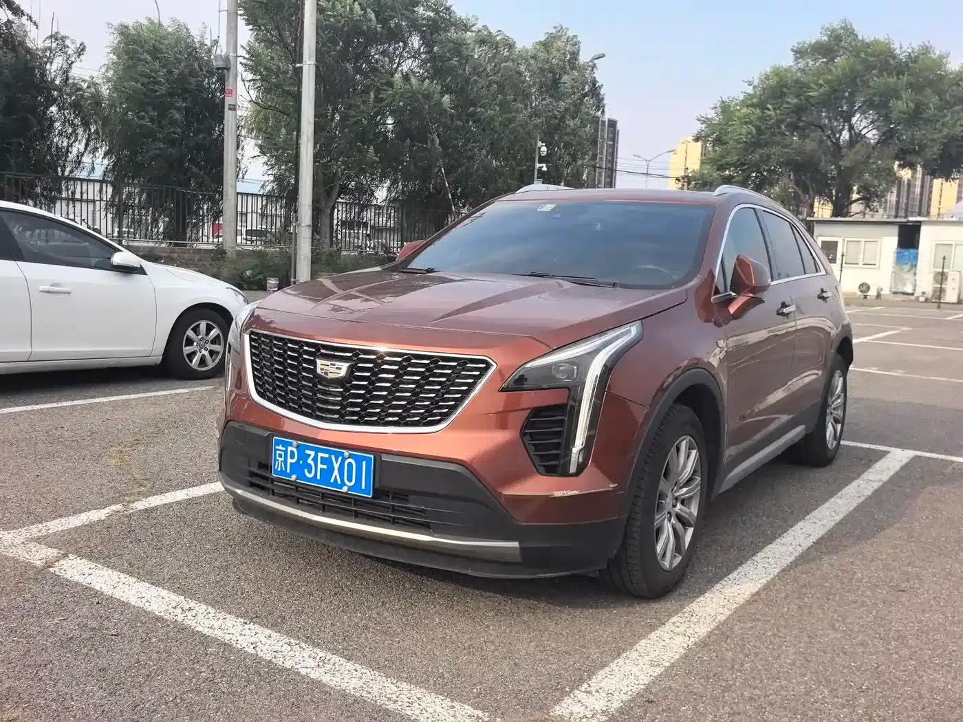 2018 Cadillac XT4 28T AWD Premium — миниатюра 1
