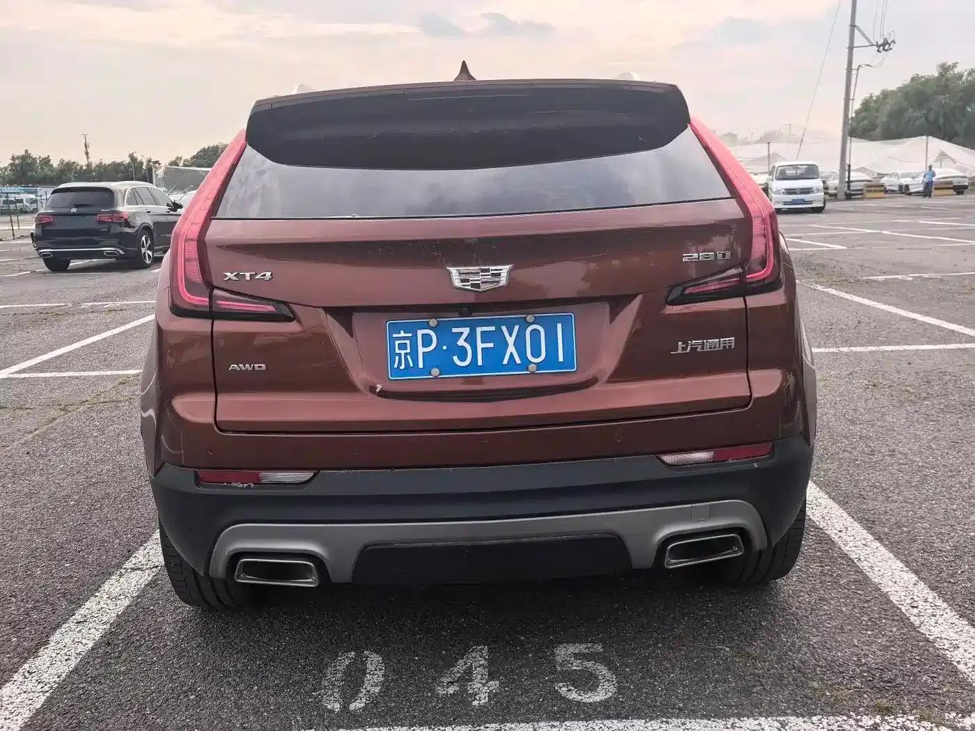2018 Cadillac XT4 28T AWD Premium — миниатюра 4