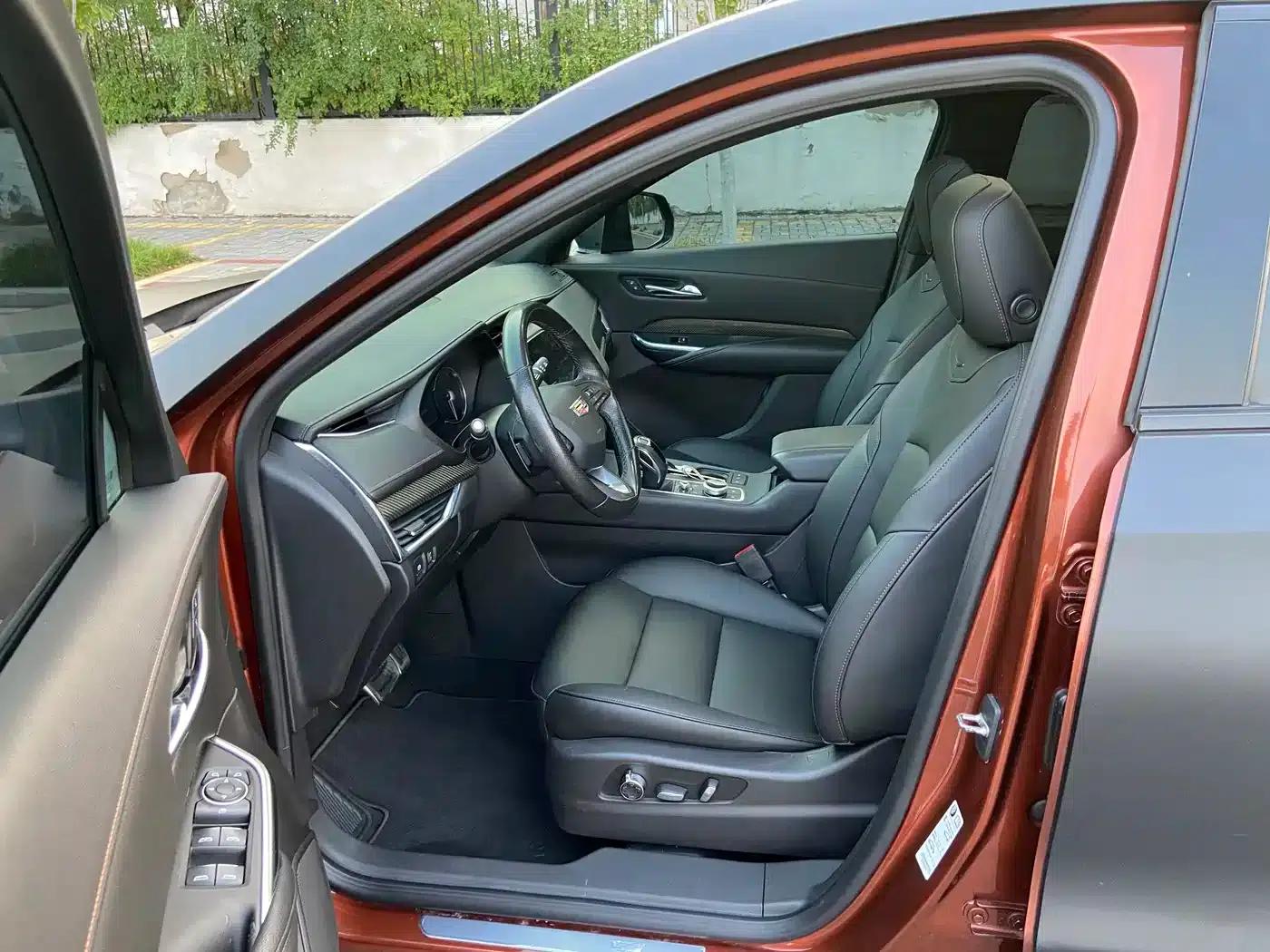 2018 Cadillac XT4 28T 2WD Luxury Sport — миниатюра 7