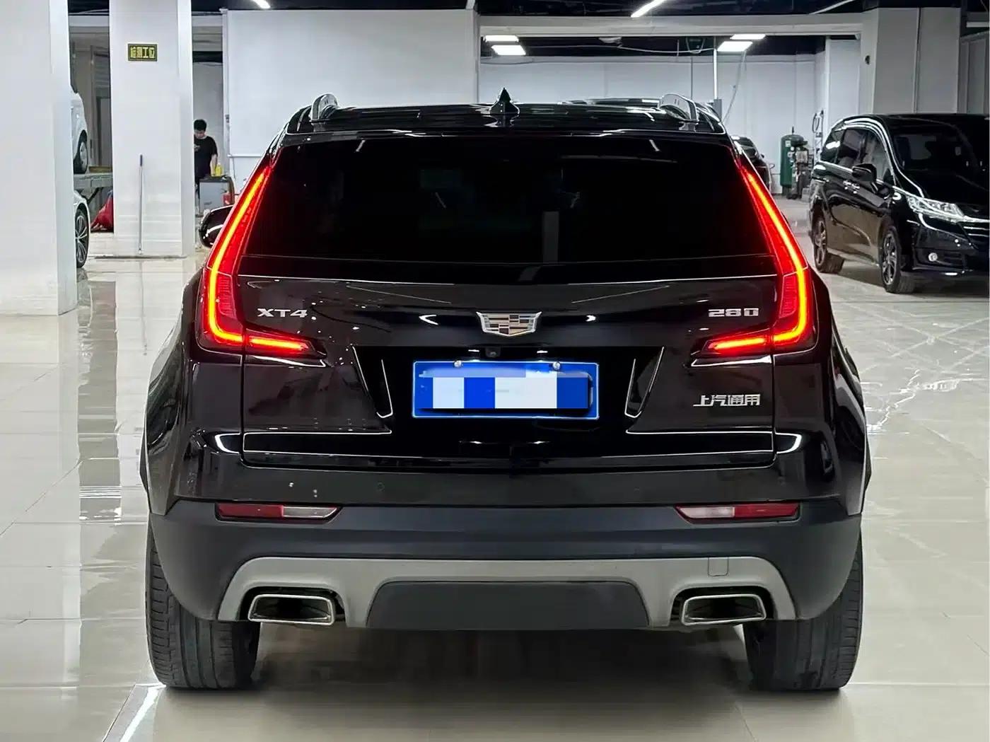 Cadillac XT4 2020 28T Two-Wheel Drive Premium Edition — миниатюра 4