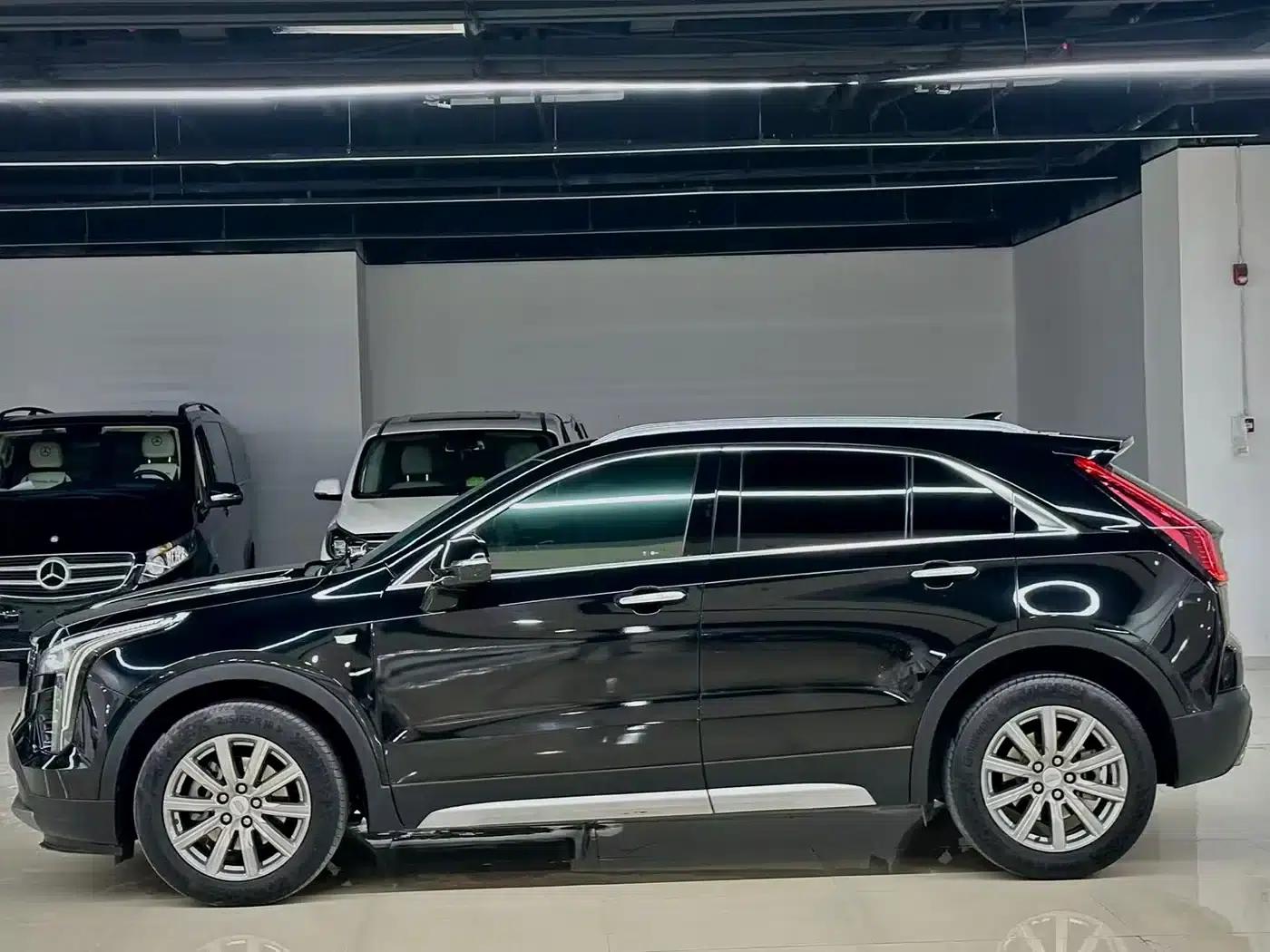 Cadillac XT4 2020 28T Two-Wheel Drive Premium Edition — миниатюра 5