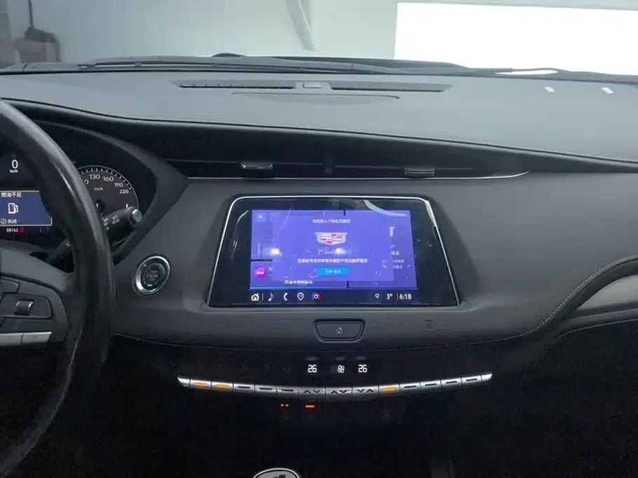 Cadillac XT4 2021 28T Two-Wheel Drive Premium Edition — миниатюра 13