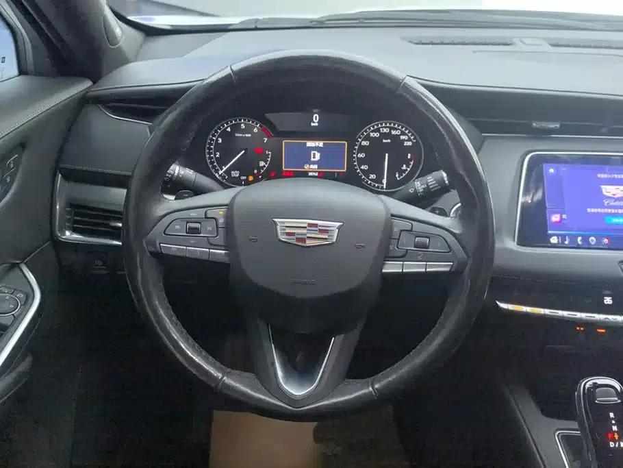 Cadillac XT4 2021 28T Two-Wheel Drive Premium Edition — миниатюра 15