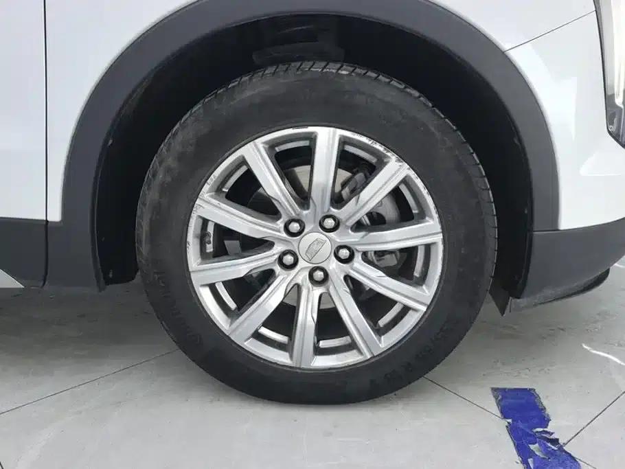 Cadillac XT4 2021 28T Two-Wheel Drive Premium Edition — миниатюра 6