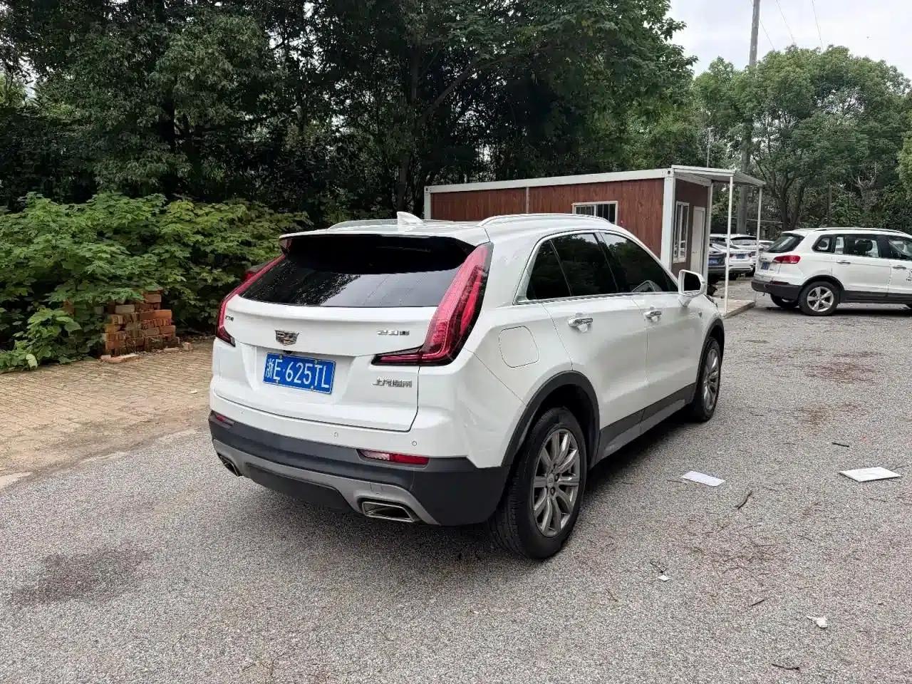 2018 Cadillac XT4 28T 2WD Luxury — миниатюра 7