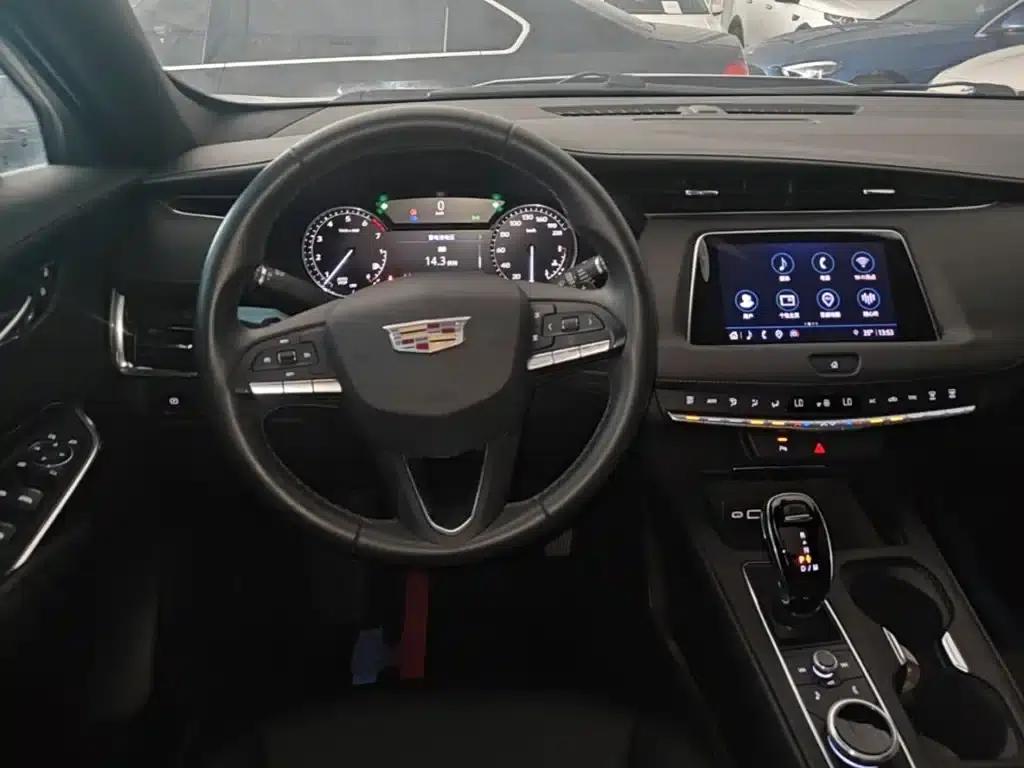 Cadillac XT4 2022 28T 2WD Fashion Edition — миниатюра 11