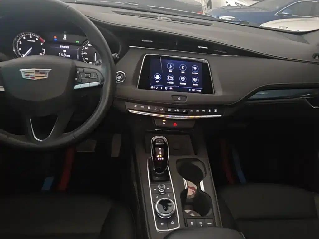 Cadillac XT4 2022 28T 2WD Fashion Edition — миниатюра 13