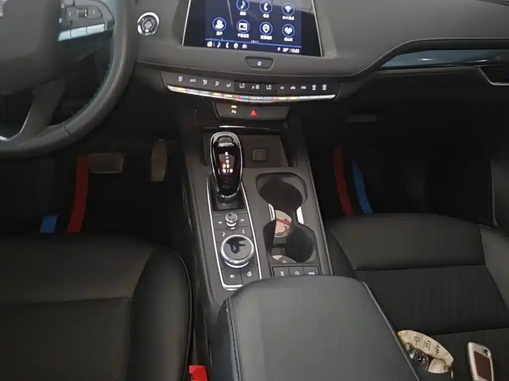 Cadillac XT4 2022 28T 2WD Fashion Edition — миниатюра 14